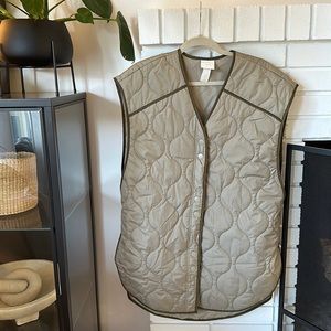 H&m oversized army liner quilted vest